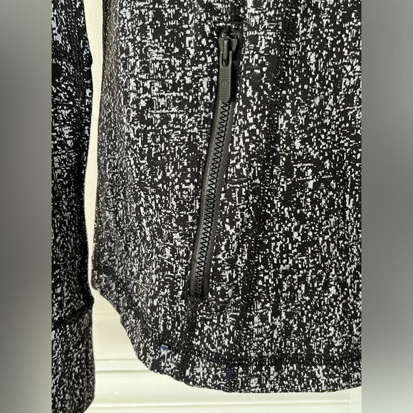 LULULEMON | 12 | DEFINE JACKET - Picture 3 of 16